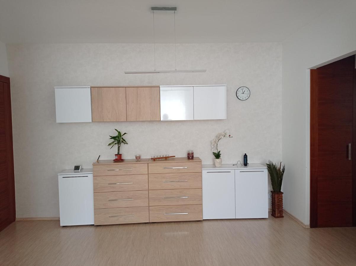 Amazing Flat In Old Town With Large Balcony Daire Bratislava Dış mekan fotoğraf